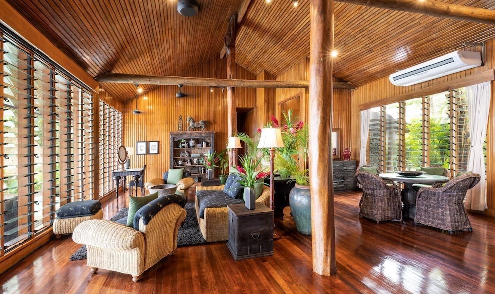 Namale Resort and Spa 28/50