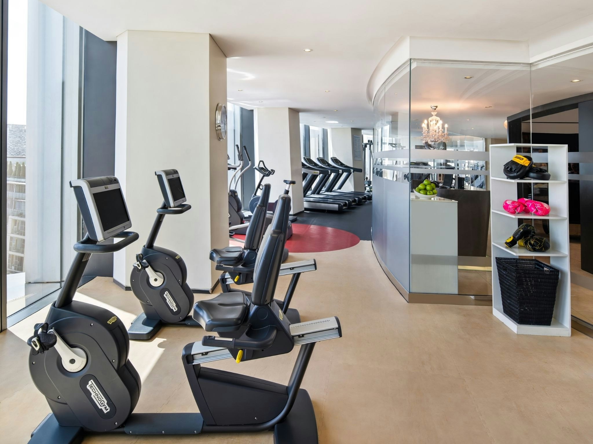 Amman Rotana 25/50