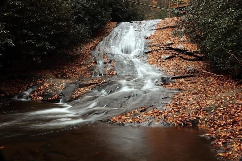 Nacoochee Valley Rentals 37/50