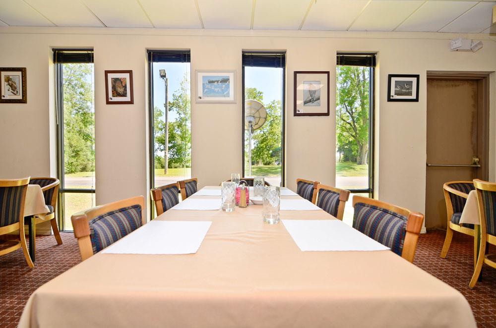 Best Western Crossroads Inn 13/19