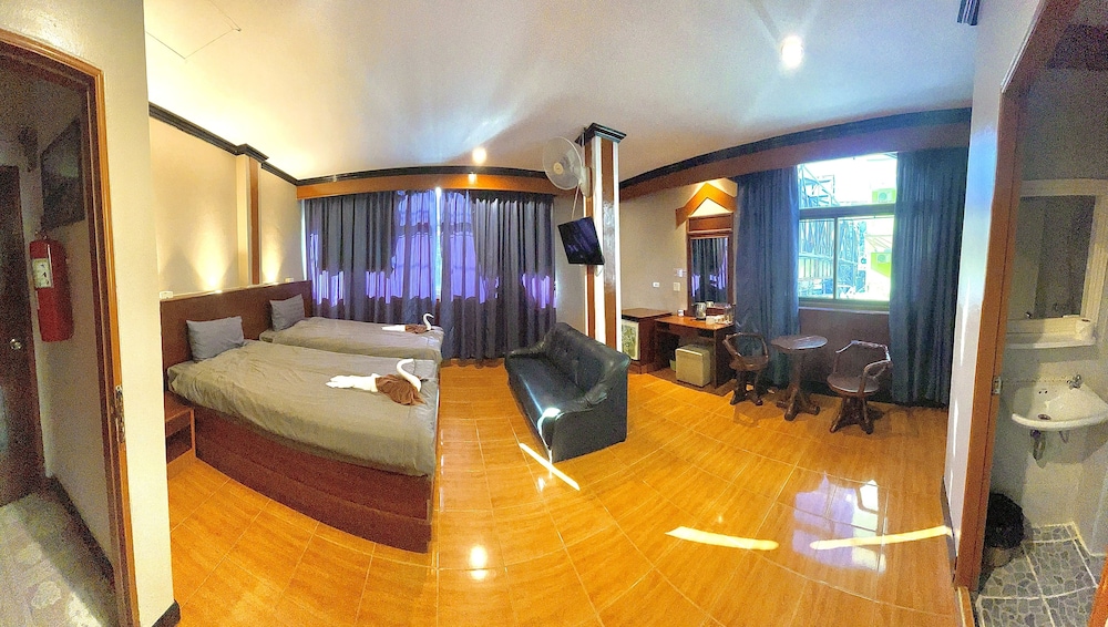 Centre Point Patong 12/75