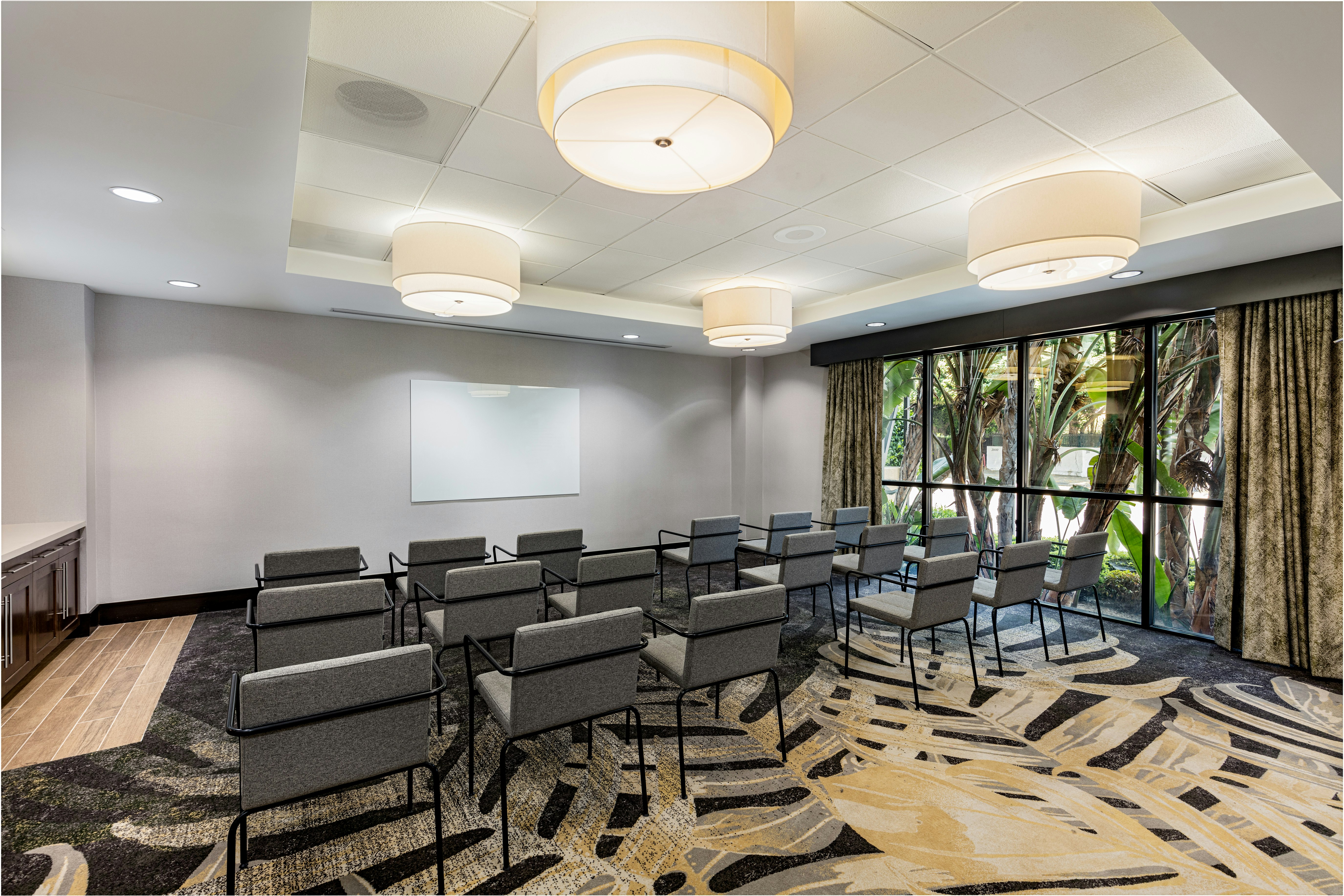 Hilton Garden Inn Los Angeles Hollywood 34/41