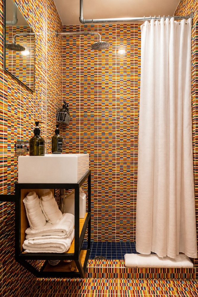 Hotel Boutique Lafayette Tijuana 45/48