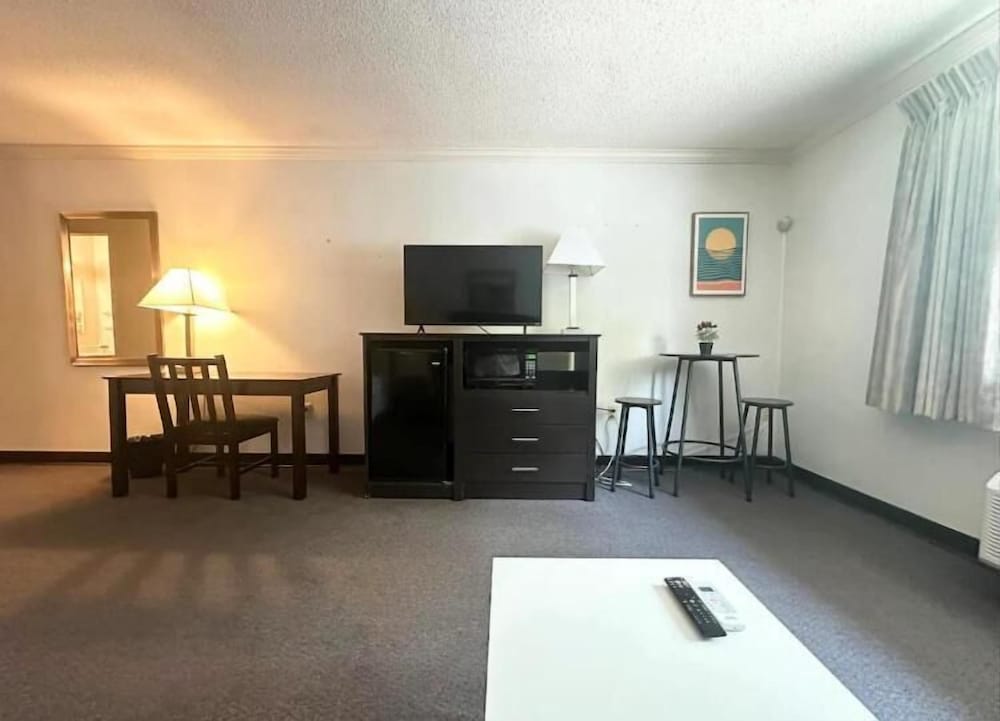French Creek Inn 27/42