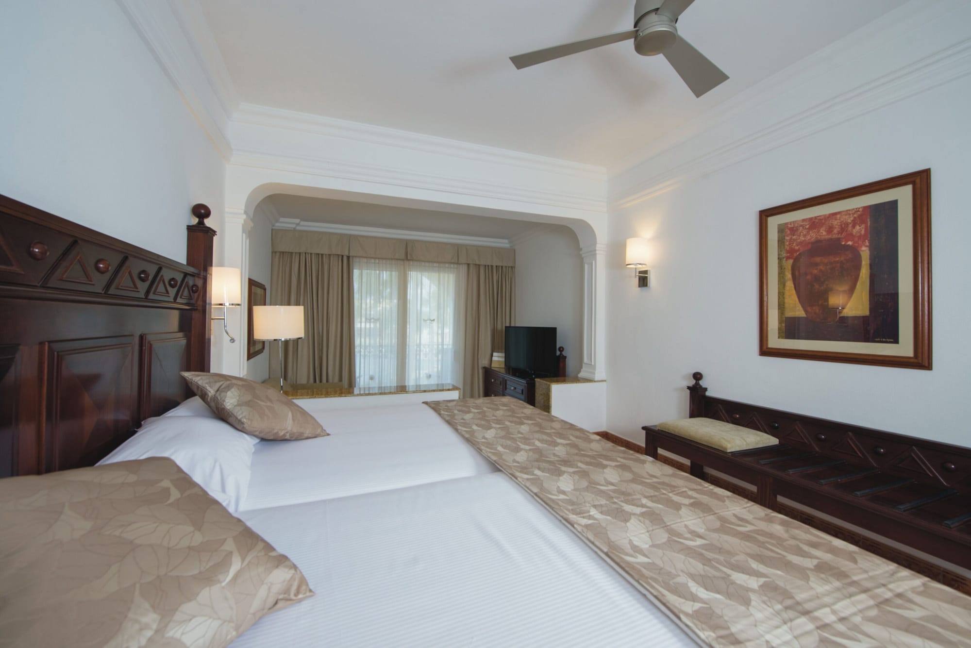 Junior Suite, 2 Double Beds, Partial Ocean View