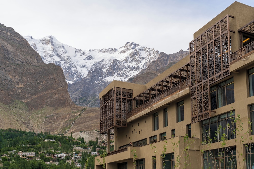 Hunza Serena Hotel in Karimabad