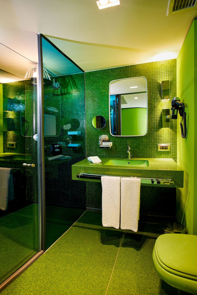 En Hotel Izmir 57/60