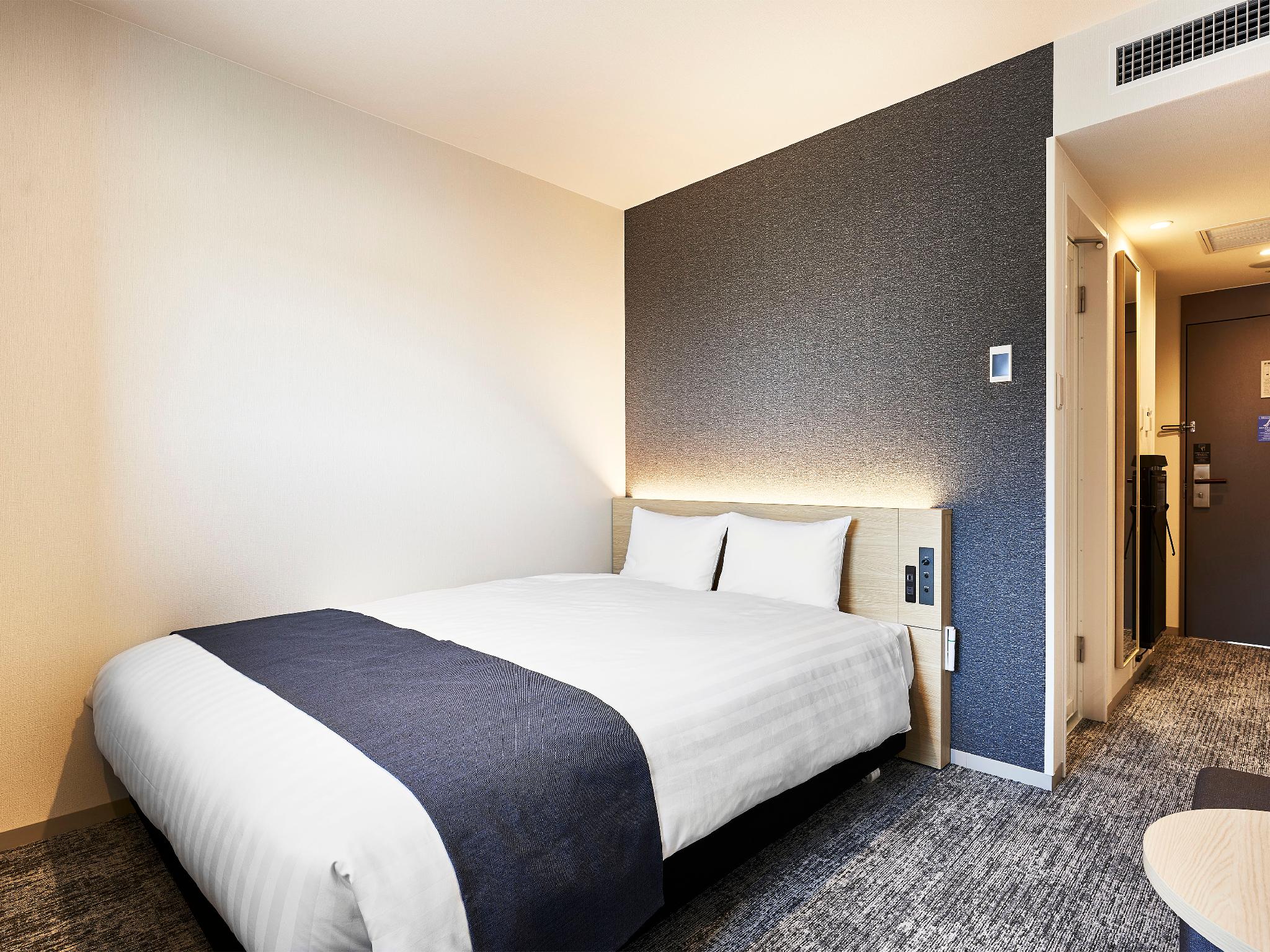 Room, Double Bed