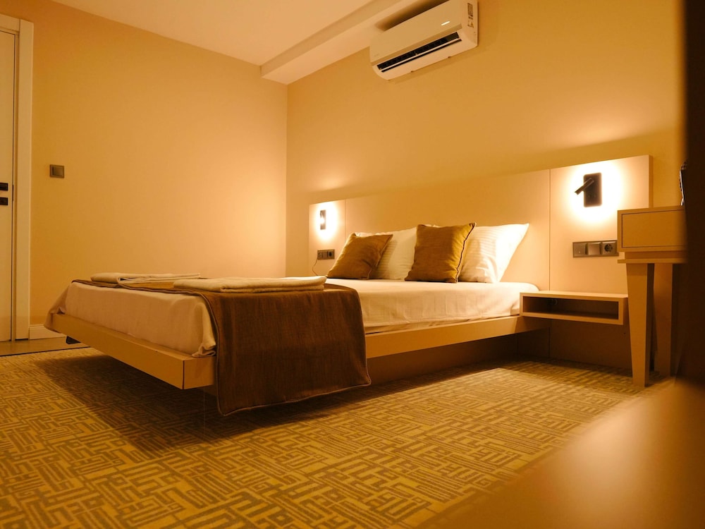 Bonnie City Hotel 15/50
