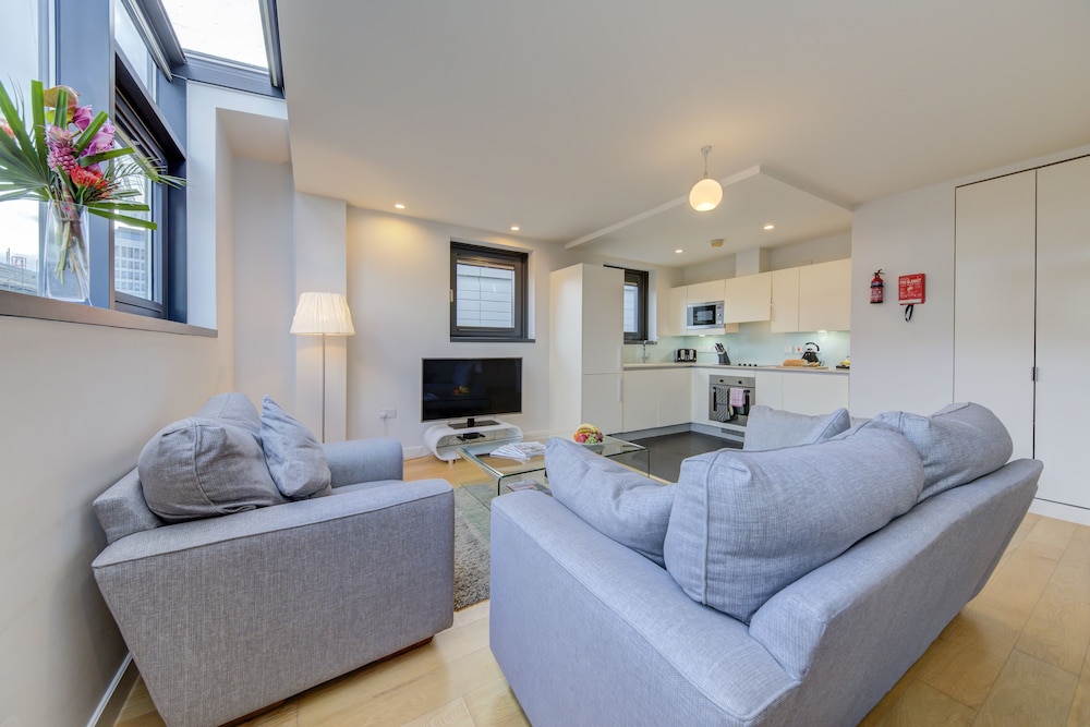 Cleyro Serviced Apartments - Finzels Reach 34/50