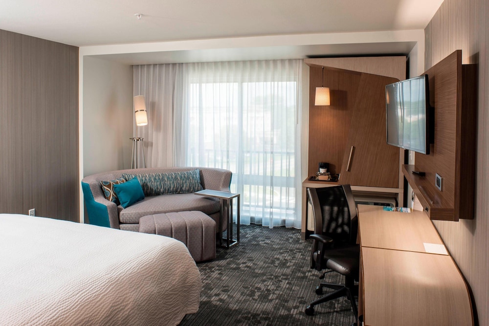 Courtyard Albany Clifton Park 29/46