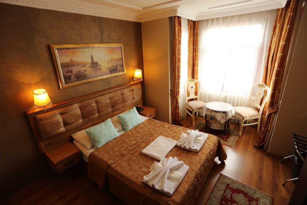 Tashkonak Hotel 46/77