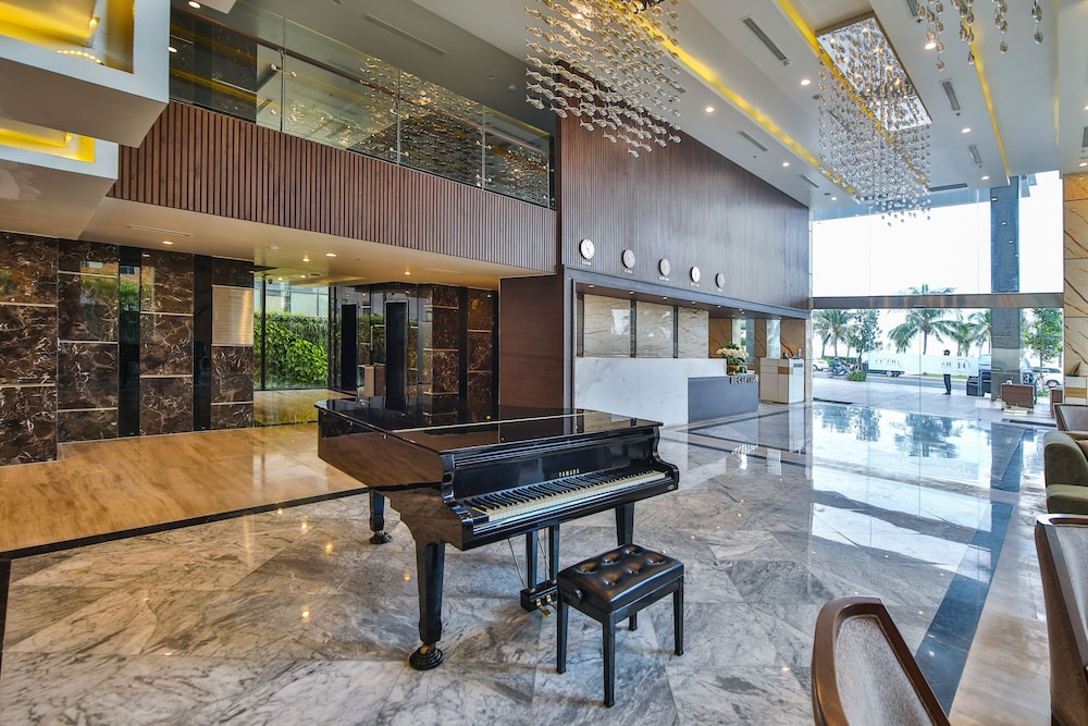 Haian Beach Hotel And Spa 55/71