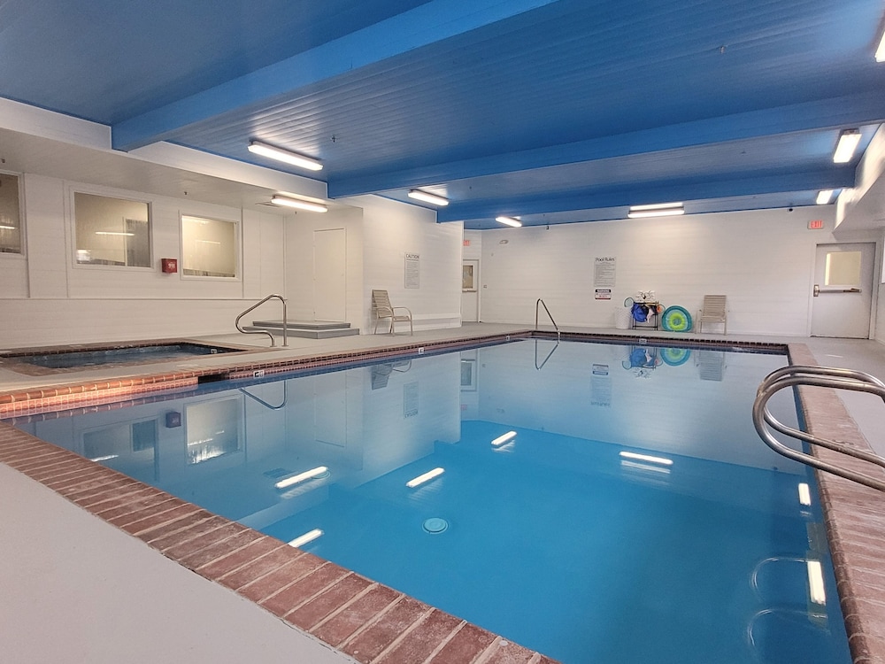 swimming pool spa
