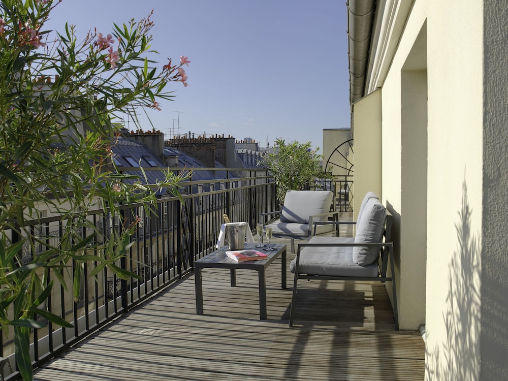 Hotel Royal Saint Honore 53/60