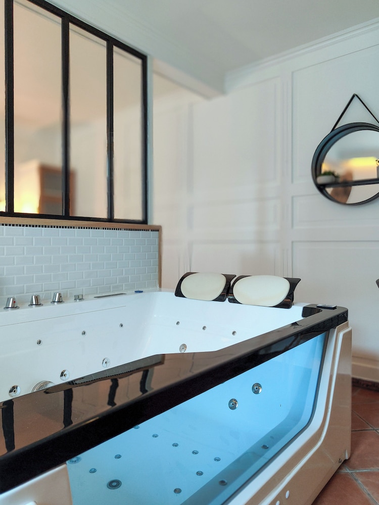 Hotel the Originals Martigues Clair 34/50