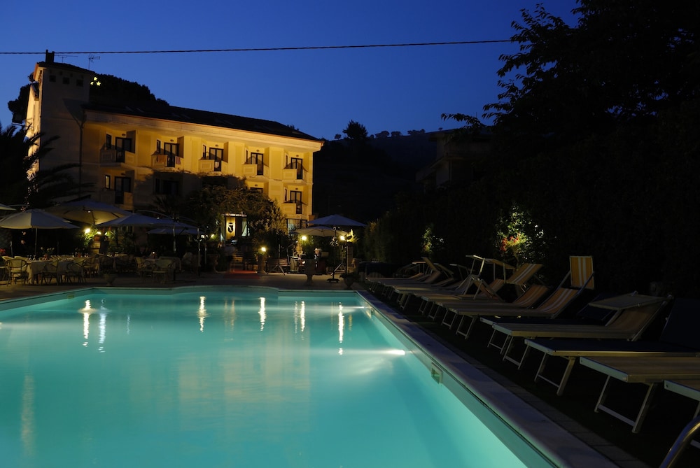Caserta Antica Hotel 1/66