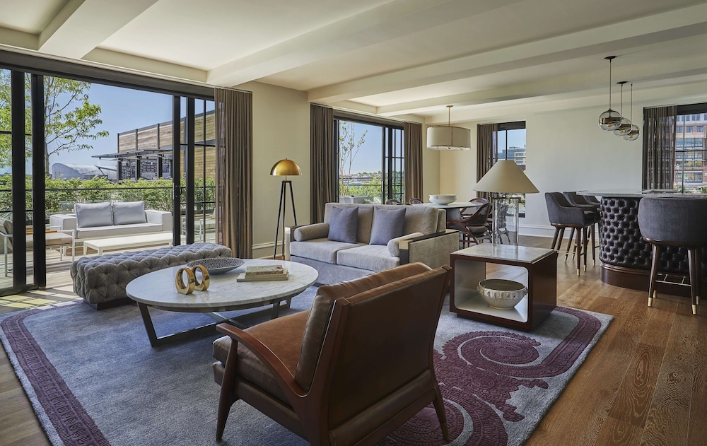Sagamore Pendry Baltimore 50/76