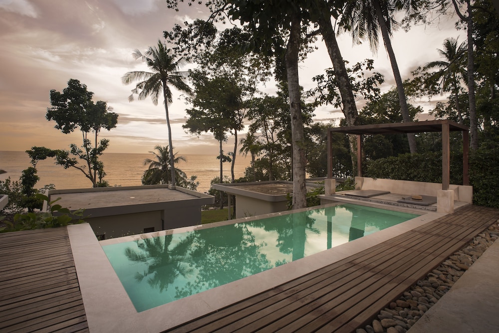 Nest Sense Resort 3/70