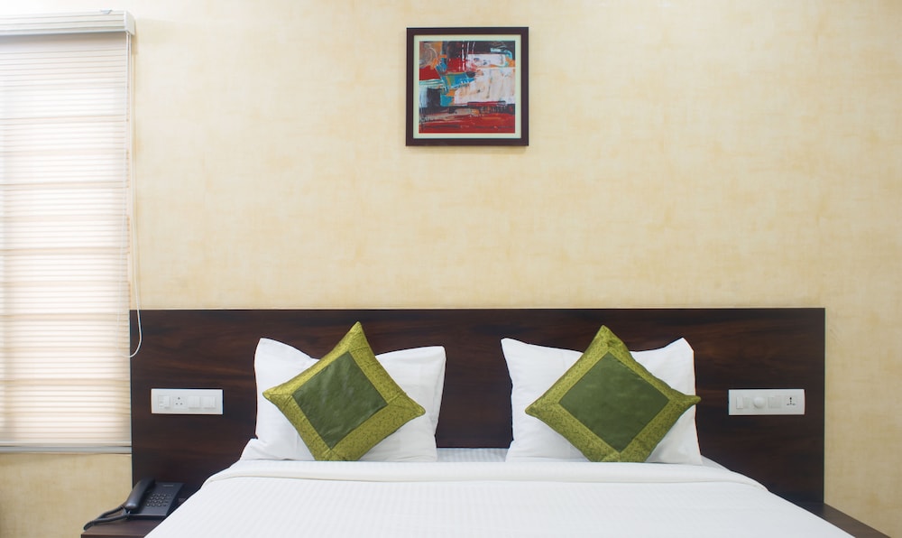 Treebo Celeste Vizag 14/25