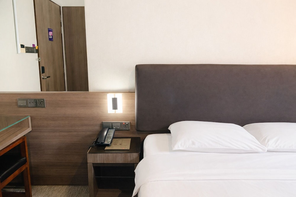 Amrise Hotel Kitchener 40/67