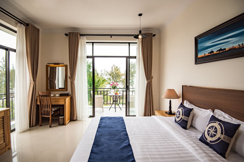 Santa Villa Hoi An 23/72