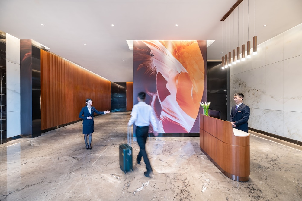 Mercure Shenzhen Pinghu 7/72