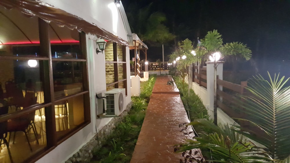 Al Safina Kijal Beach Resort & Restaurant 2/47
