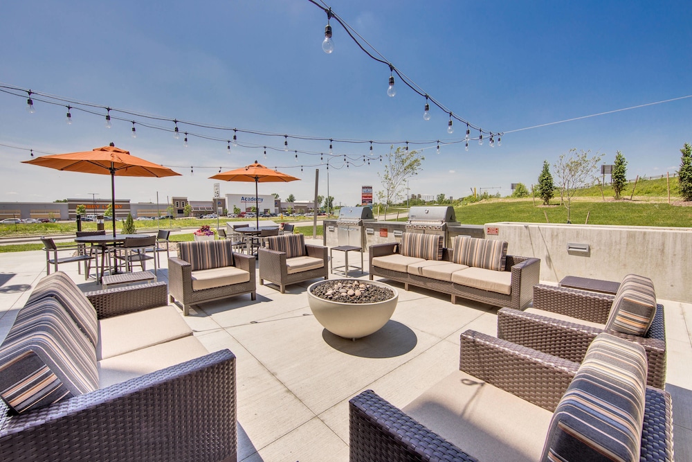 Towneplace Suites Kansas City Liberty 38/44