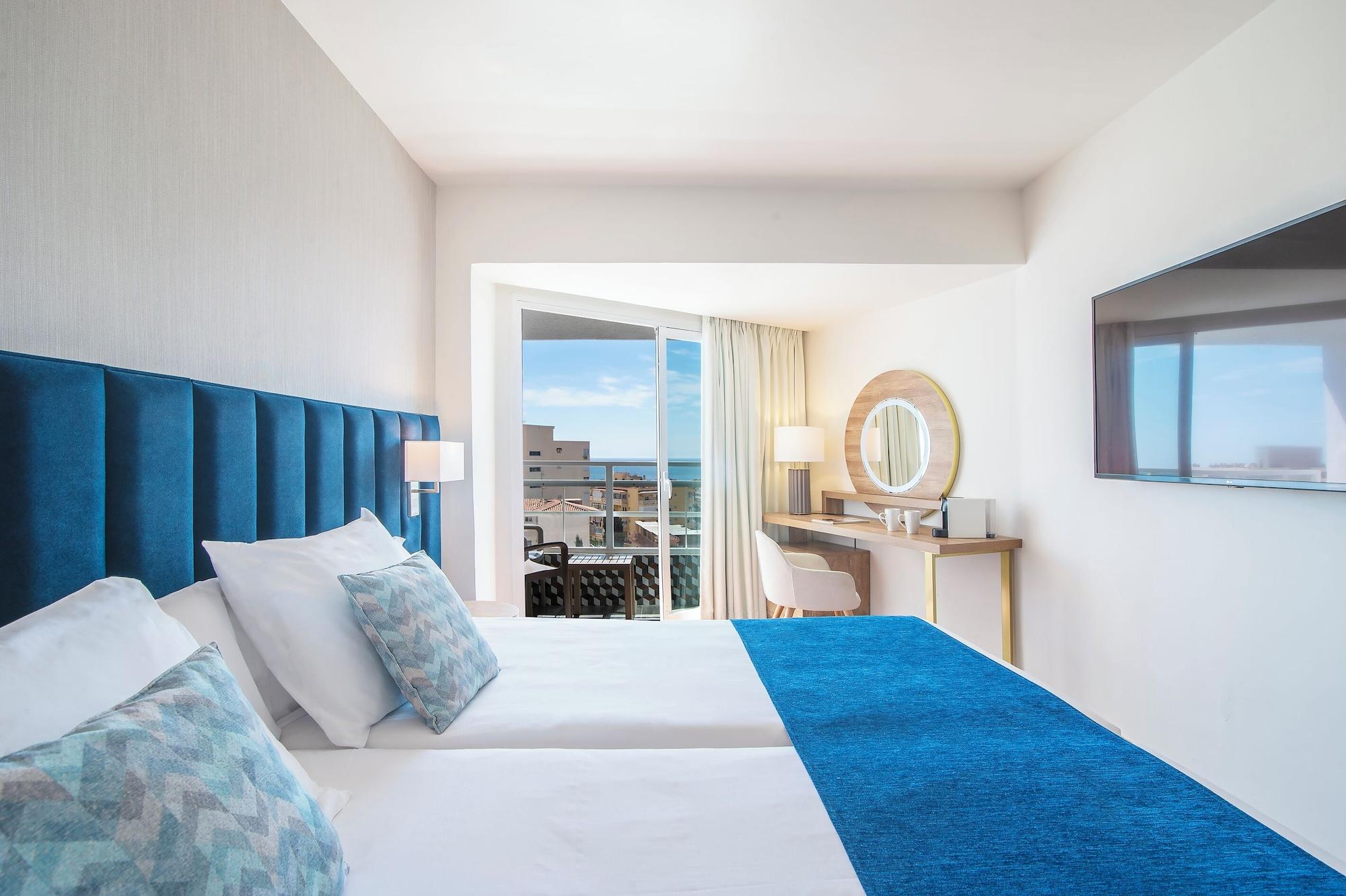 Superior, Double Bed, Sea View, Balcony, Hotel Costa Malaga (Adults Recommended) by Pierre & Vacances 2/5