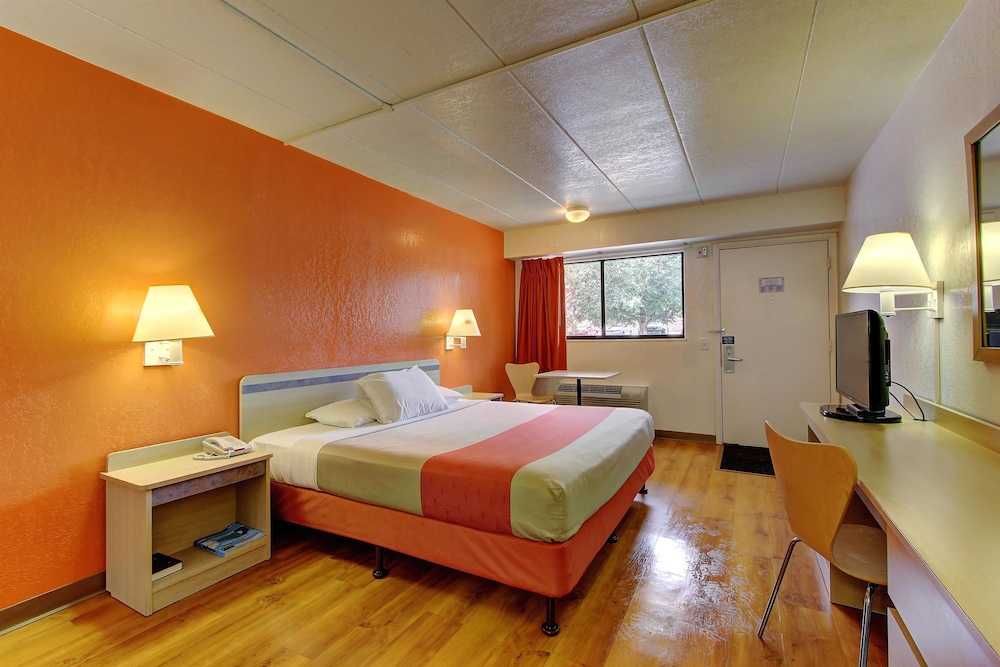 Motel6 York, PA 32/58