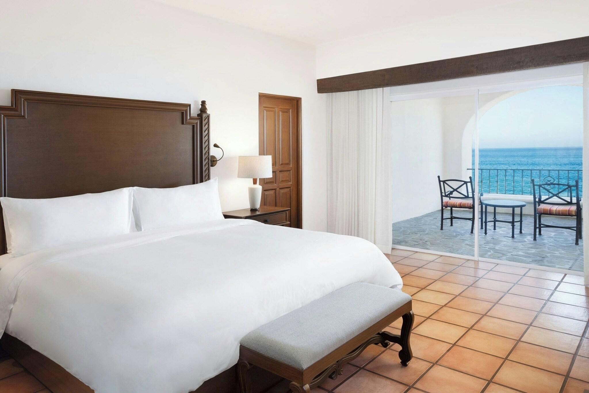 Room, King Bed, Ocean Front