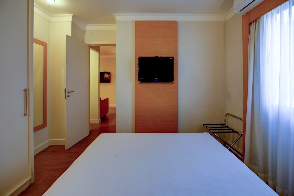 Esuites Congonhas by Atlantica 28/85