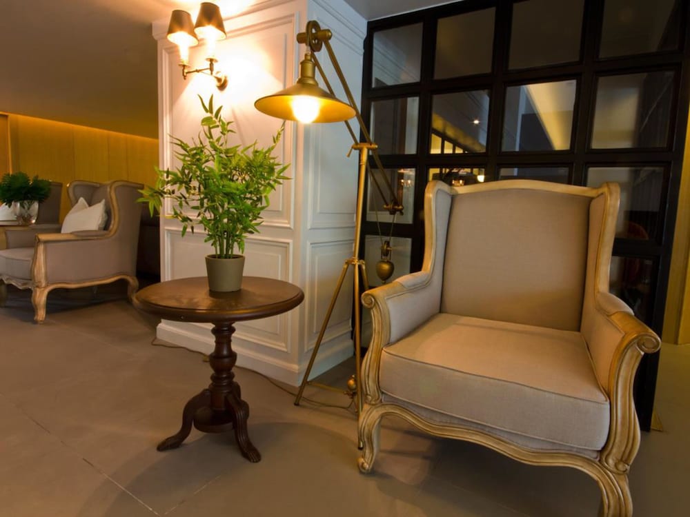 THEE BANGKOK HOTEL 48/65