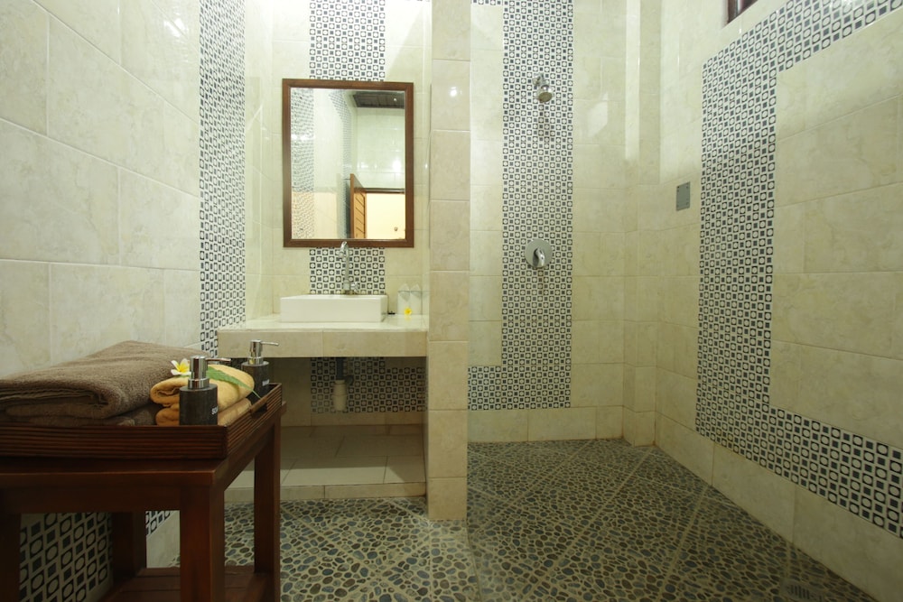 Alam Terrace Cottages 48/50