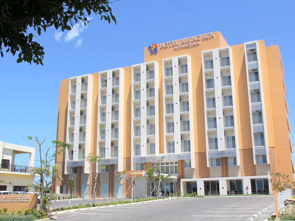 Hotel Rising Sun Miyakojima 7/62