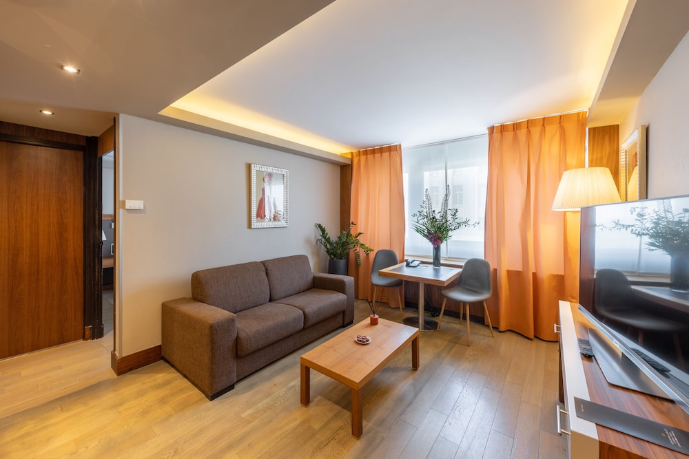 Sofitel Lyon Bellecour Hotel 55/71