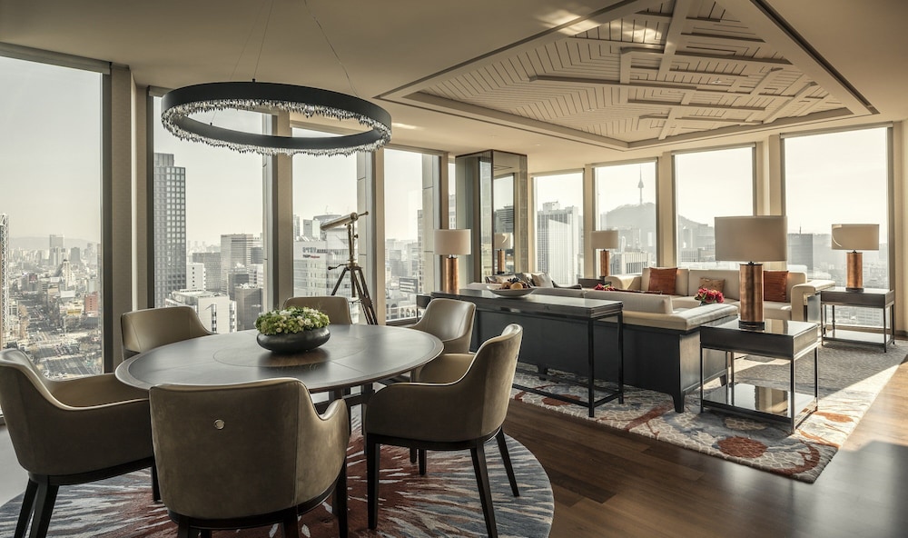 Four Seasons Hotel Seoul 61/72