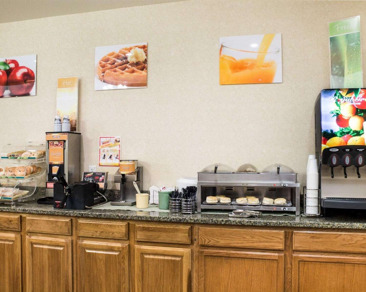 Quality Inn Oacoma - Chamberlain 5/17