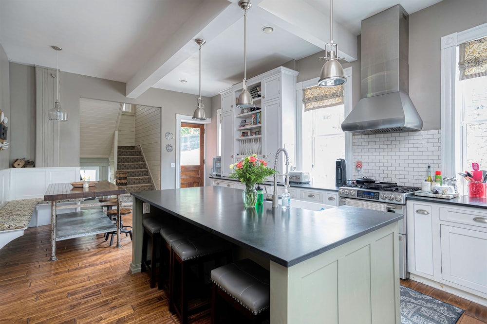 Hatch House Bed & Breakfast 26/38