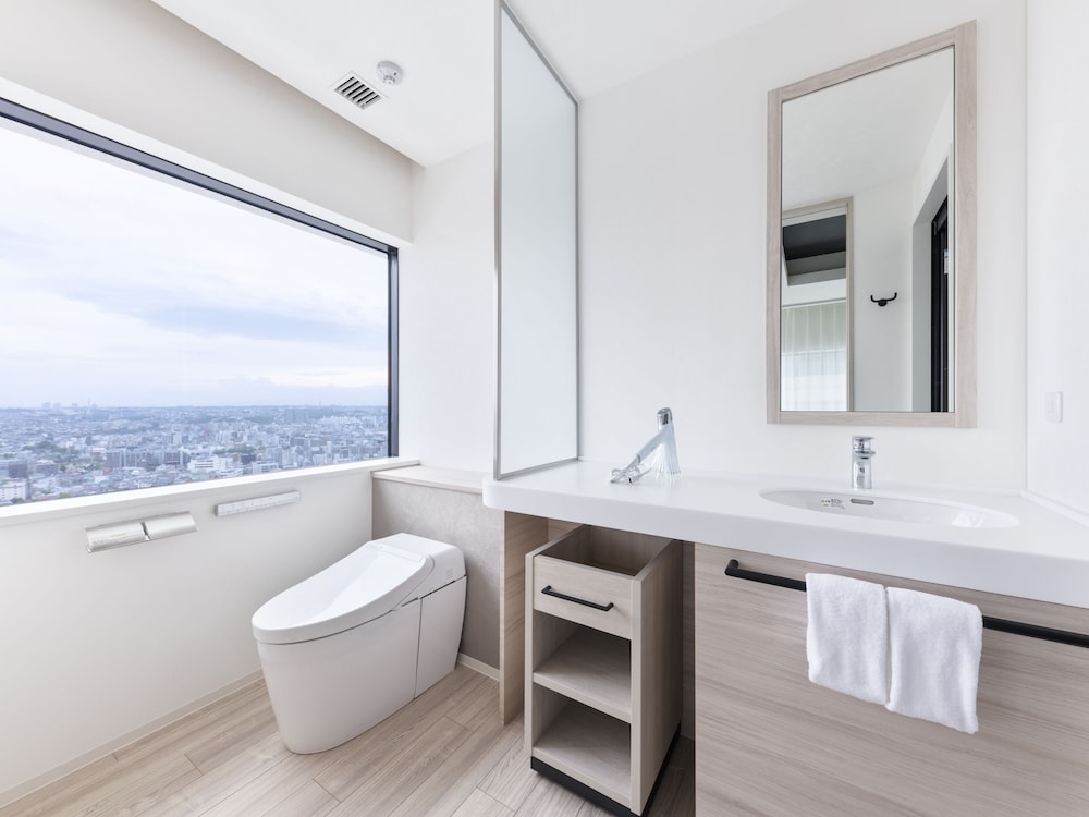 Mitsui Garden Hotel Yokohama Minatomirai Premier 49/50