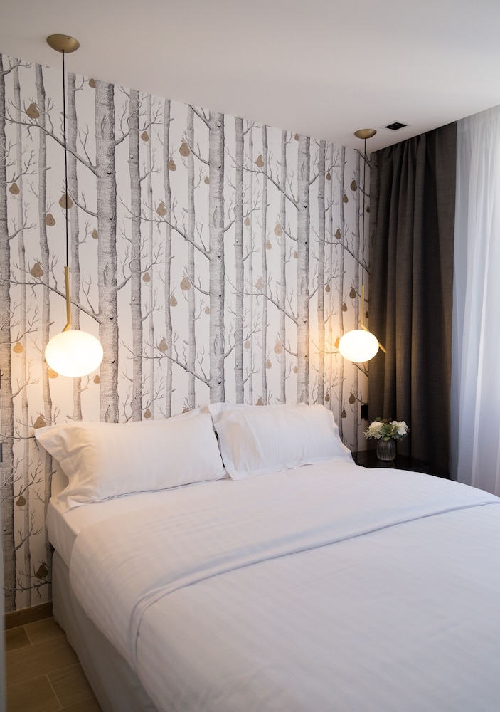 Hotel Au Coeur Du Marais 10/50