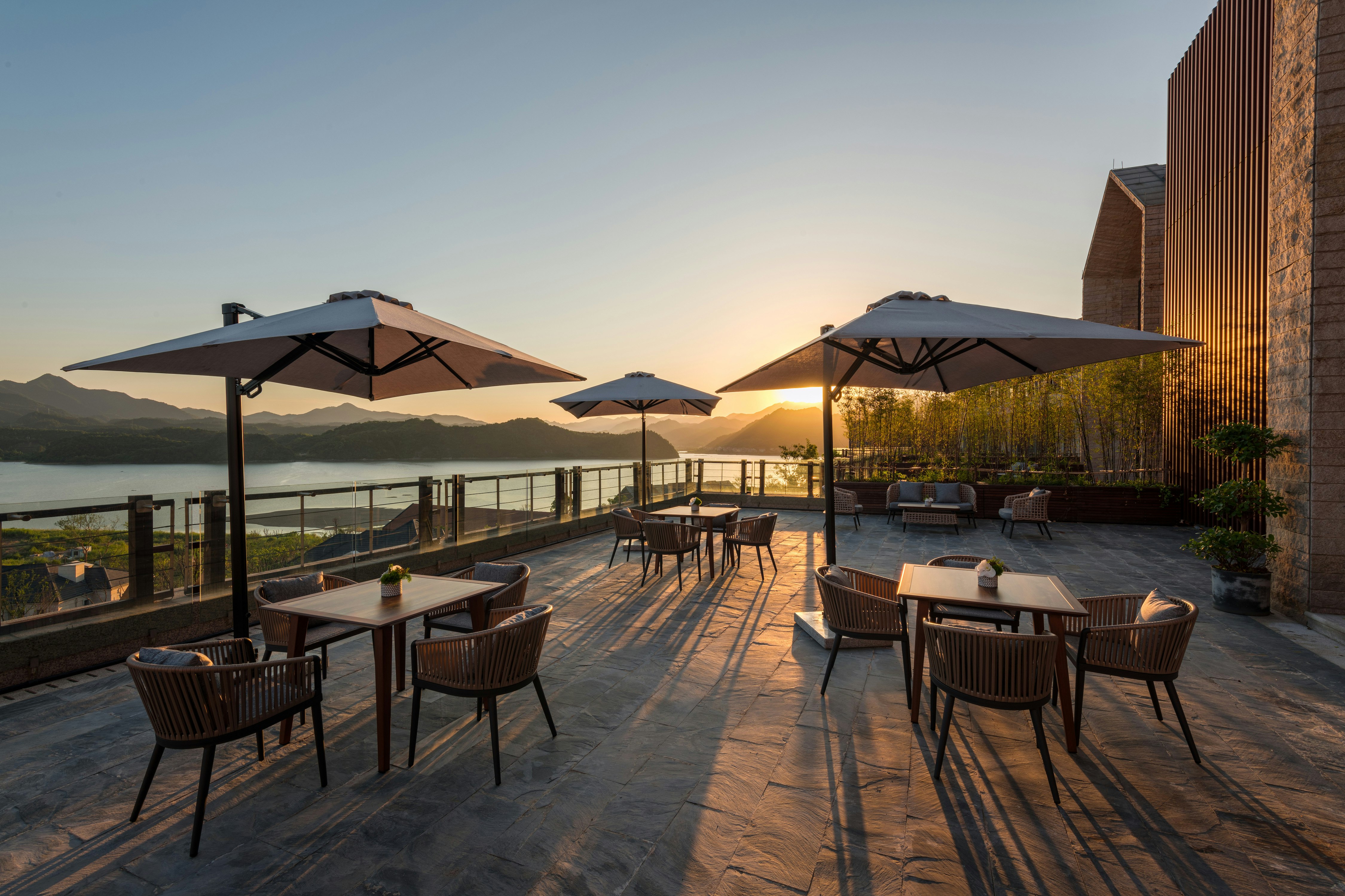 Conrad Hangzhou Tonglu 26/31