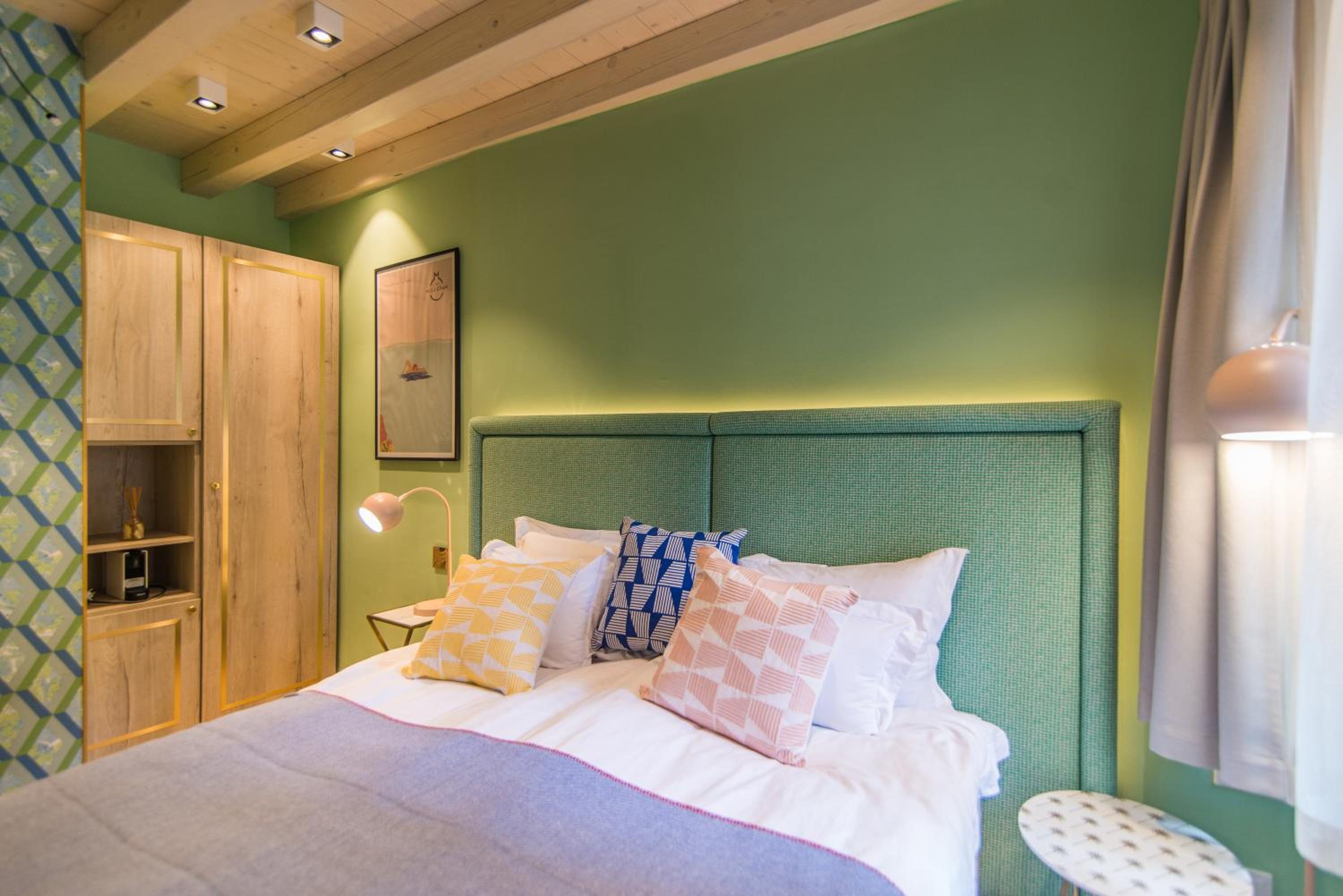 The Snug Double Room with external access