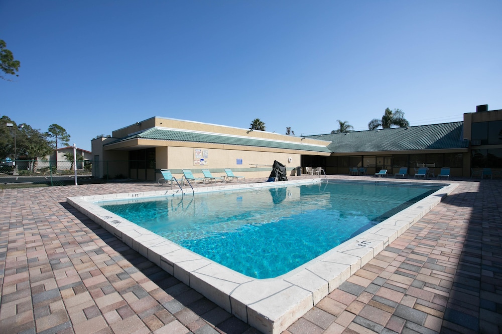 Budget Inn Sanford 7/40