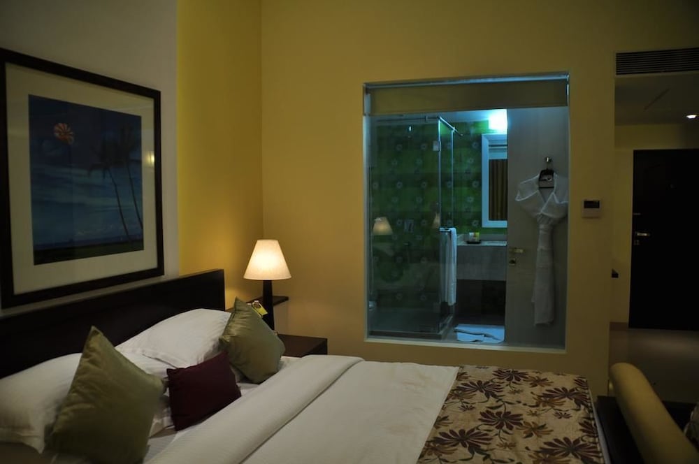 Premier, King Bed, Kyriad Prestige Calangute, Goa 7/7