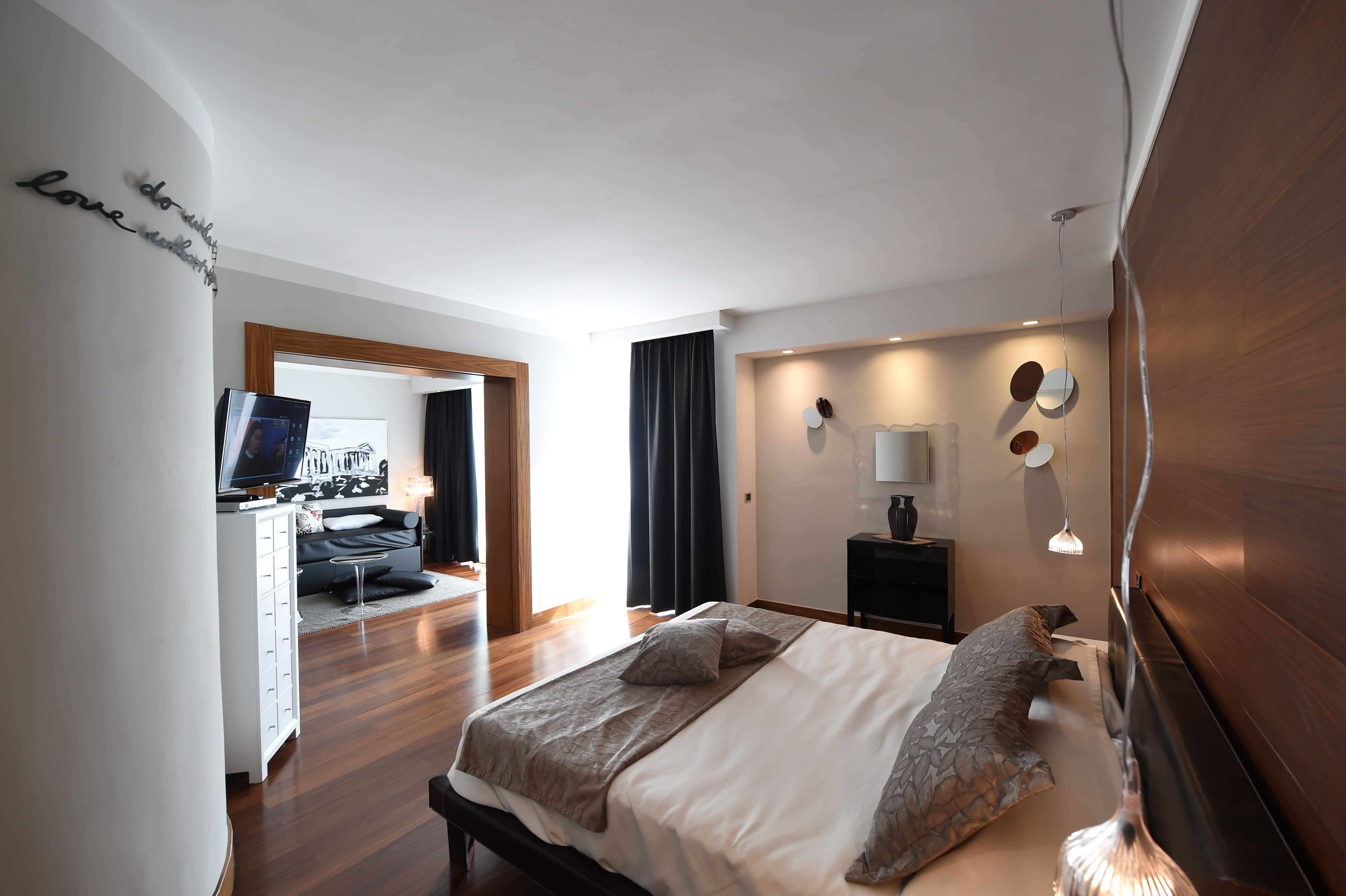 SUITE, SEA VIEW