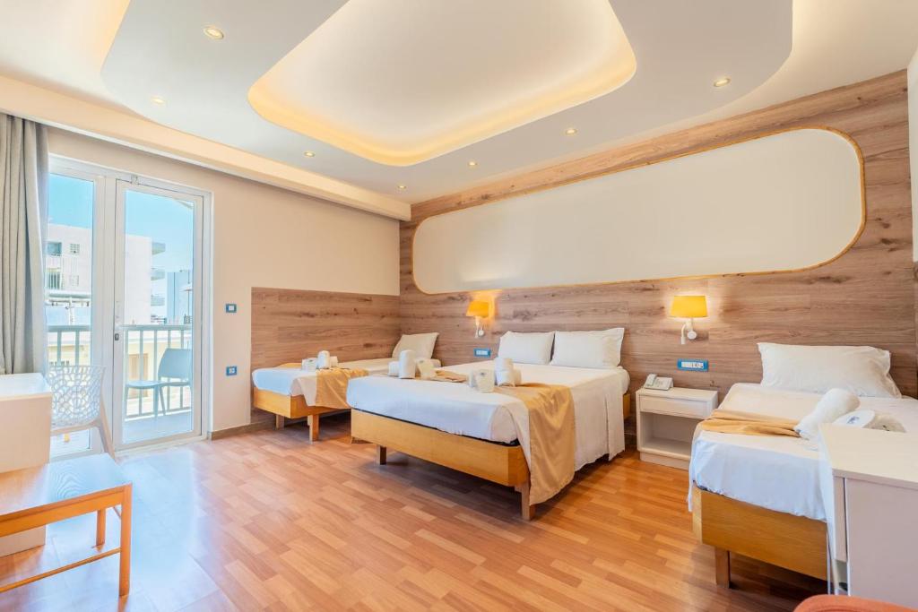 2 BEDROOMS, FAMILY