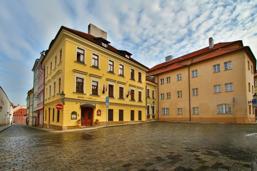 Hotel U Pava 46/49