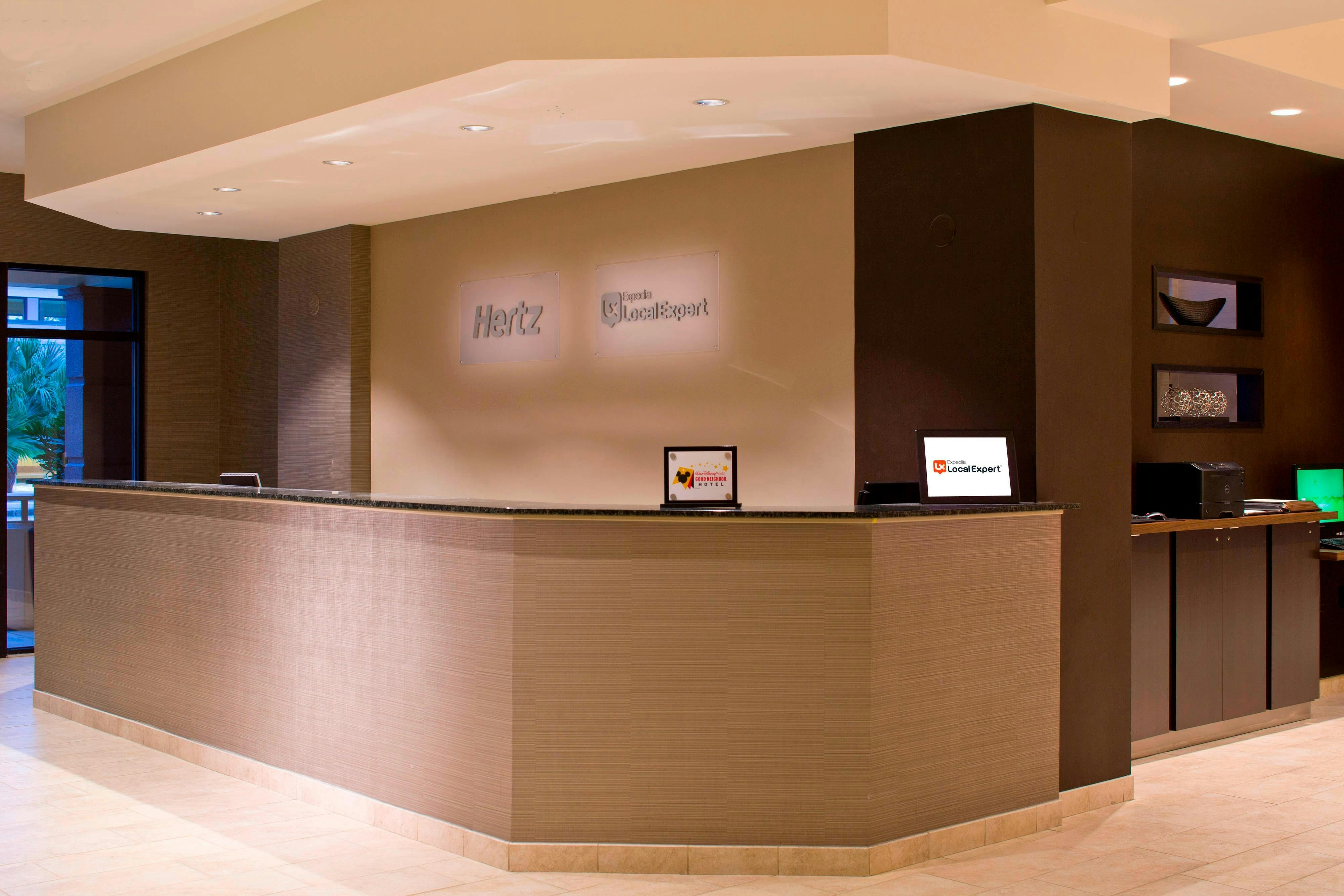 Lobby at Courtyard by Marriott Orlando Lake Buena Vista in the Marriott Village, ORLANDO - FL